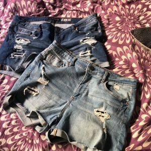 2 Denim distressed shorts